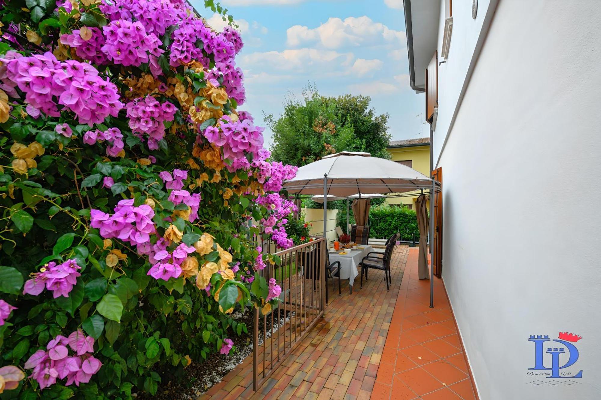 Desenzanoloft Official Partner Marriott Homes & Villas - Garden & Pool Десенцано дел Гарда Екстериор снимка